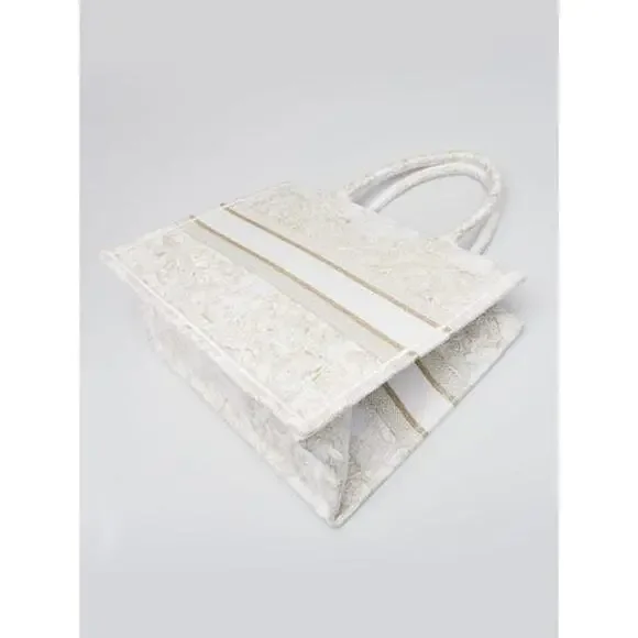 Christian Dior White/Gold Around the World Embroidered Canvas Medium Tote Bag - Picture 3 of 8